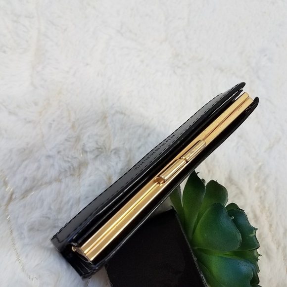 Authentic Burberry Leather Small Wallet - Picture 6 of 13